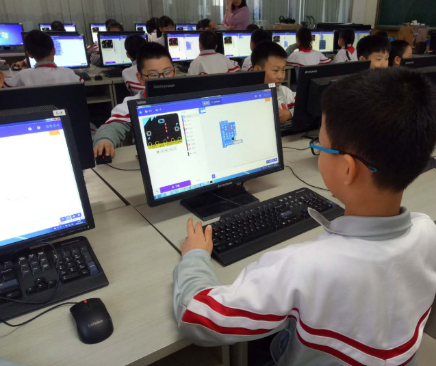 实景教育沉溺式科创体会精准教育分析等